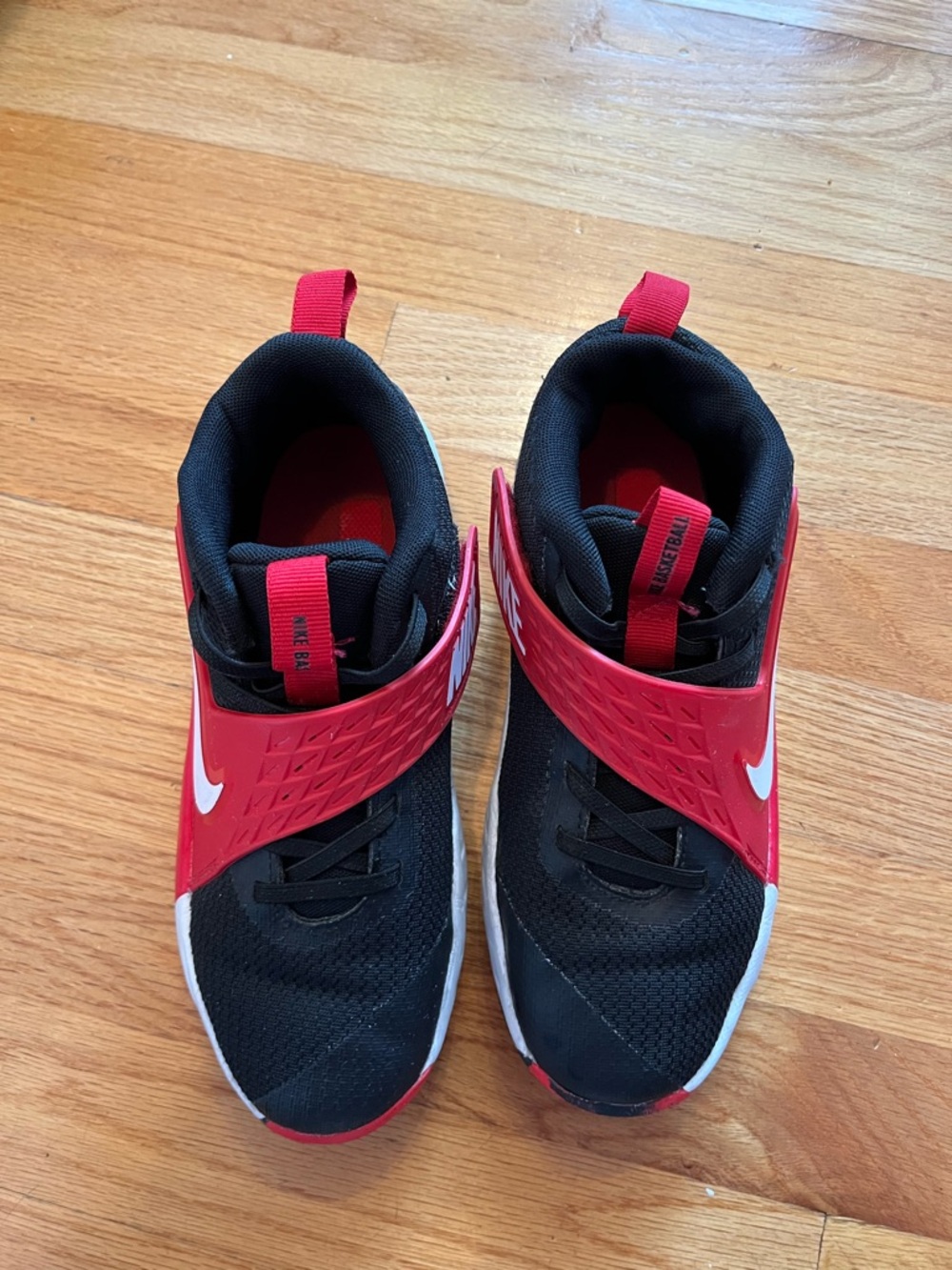Nike - Team Hustle - Boys - 3Y - Used - No Box